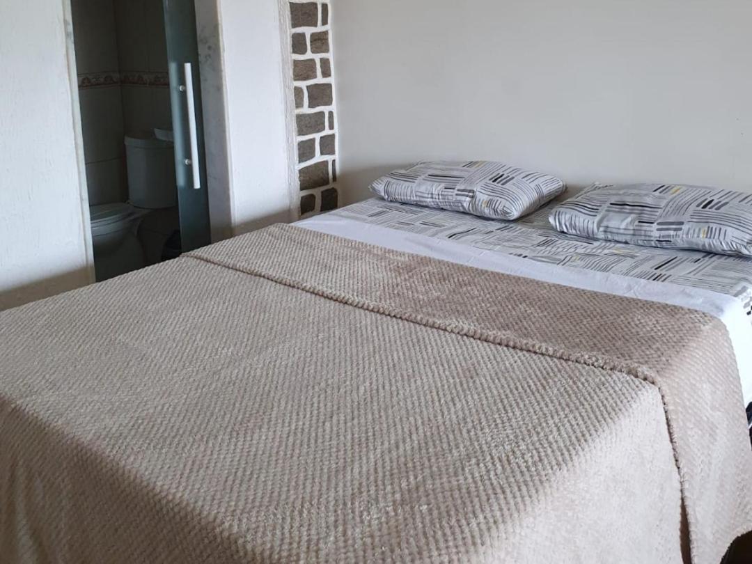 Guest House Flor De Laranjeira São Pedro da Aldeia Szoba fotó